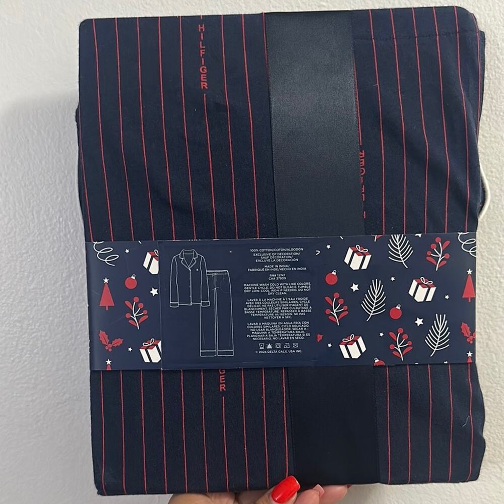 NWT Tommy Hilfiger Navy Striped Pajama Set - Picture 3 of 4